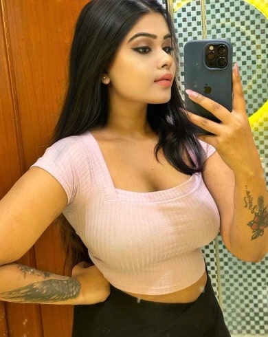 female Call Girls in Noida